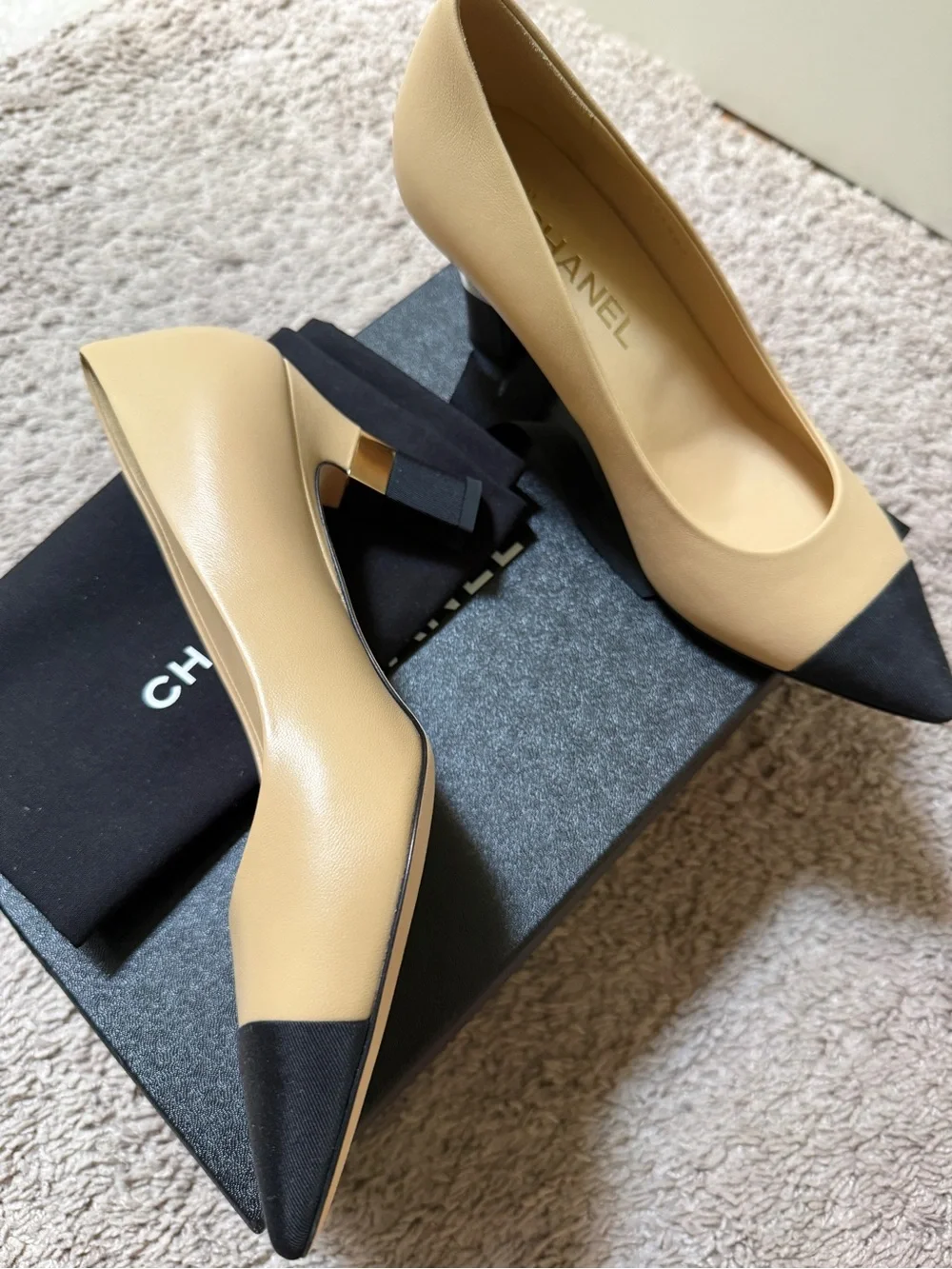 CHANEL Two-Tone Beige and Black Pointed Toe Pumps